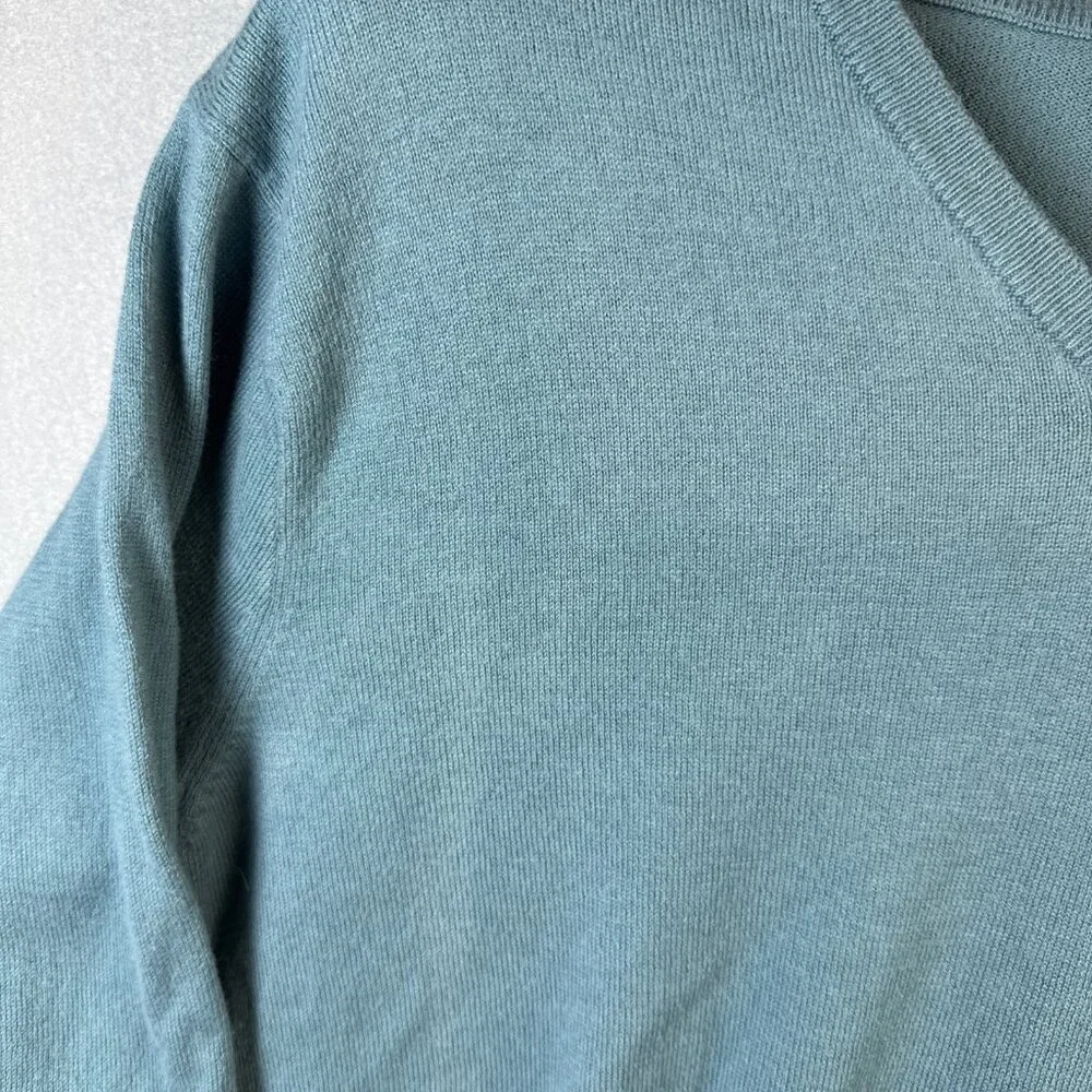 J. Crew Sweater Mens Size M Blue V-Neck Knit Cotton‎ Cashmere Pullover Upscale